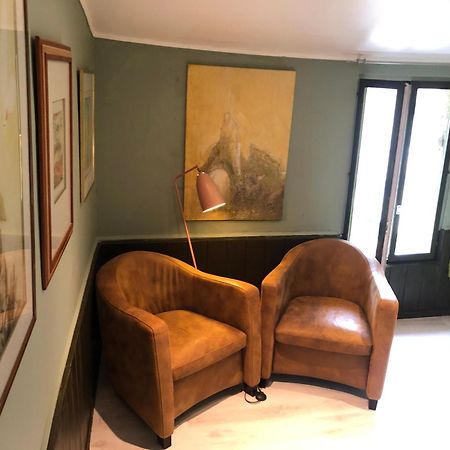 Le Surmelin Bed & Breakfast 'Ombres' Baulne-en-Brie Екстер'єр фото